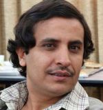 بين موقفين… وبين زمنين مختلفين